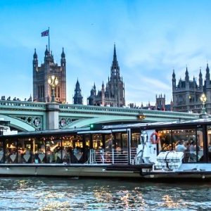 Bateaux London launches Glass Room